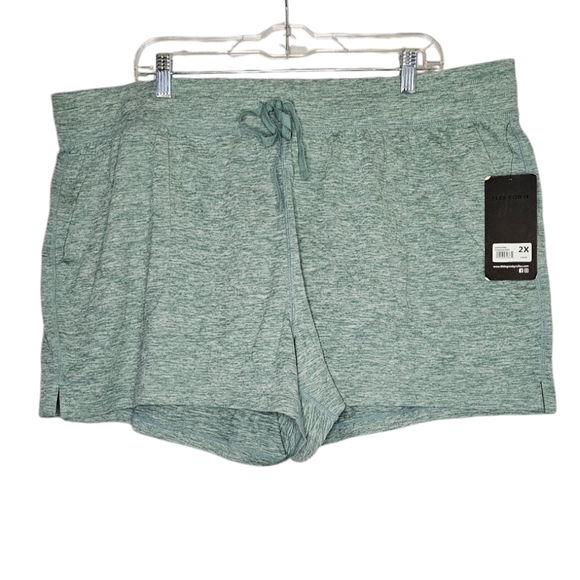 Plus size 90° lounge shorts - Picture 2 of 7